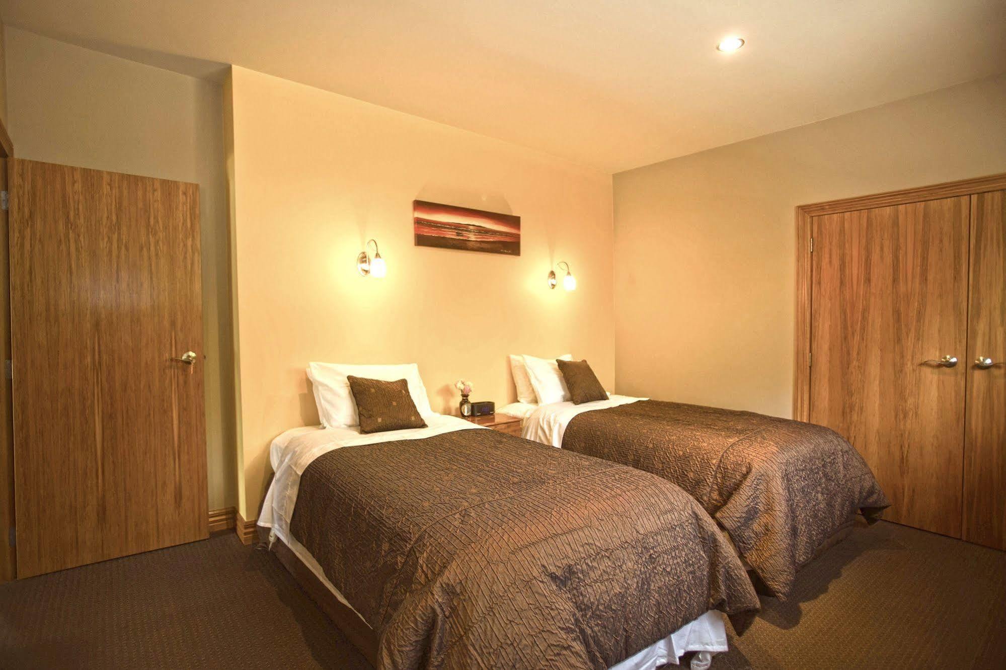 The Shan'S Lodge Queenstown Buitenkant foto